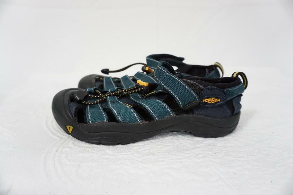 KEEN NEWPORT KIDS BOYS ~3 USED BLUE BUNGEE CORD SYNTH SANDALS/WATER SHOES/HIKING